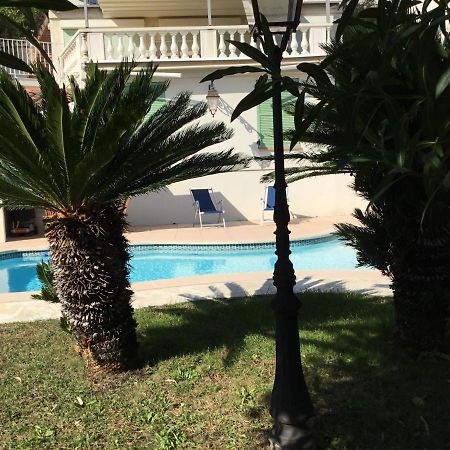 Villa Paradiso, logement avec piscine, Nice Nord Extérieur photo
